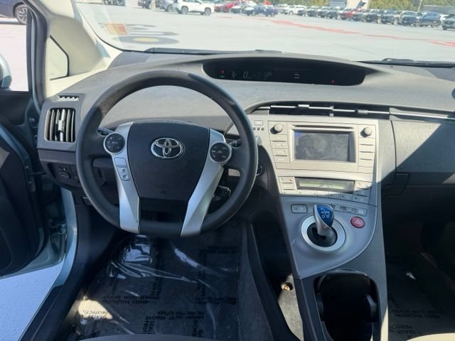 Used 2014 Toyota Prius Two FWD image 12
