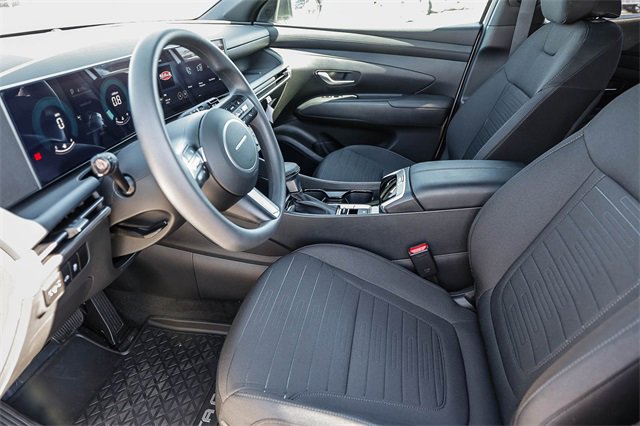 Certified 2025 Hyundai Santa Cruz SE image 22