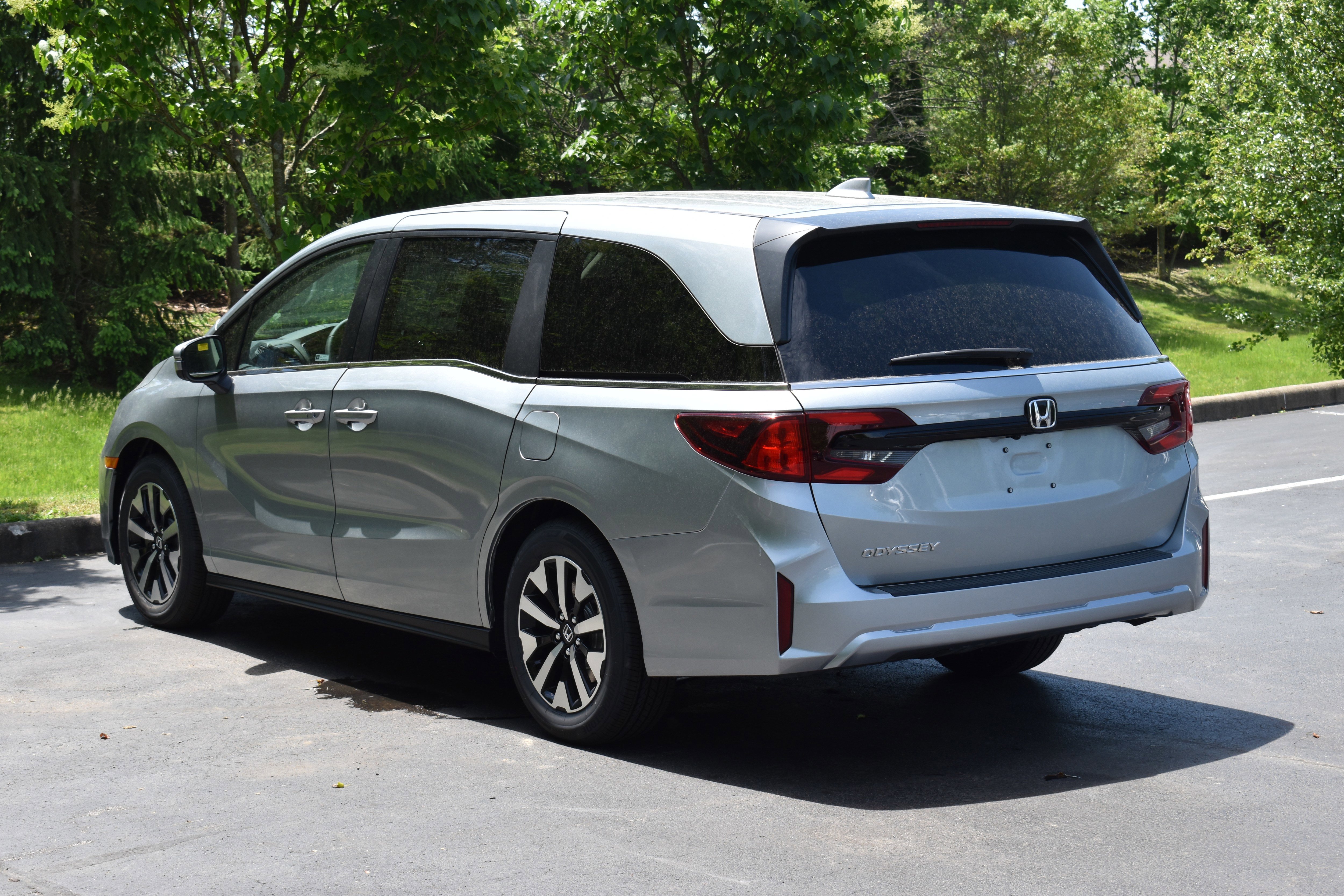 New 2026 Honda Odyssey EX-L image 5