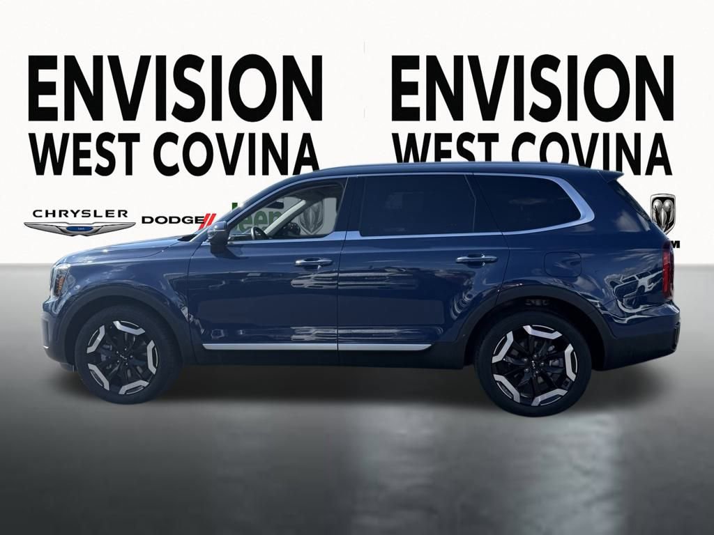 Used 2025 Kia Telluride S image 5