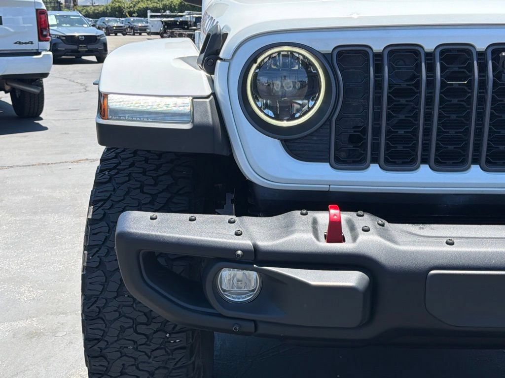 Used 2024 Jeep Wrangler Unlimited Rubicon AWD/4WD image 13