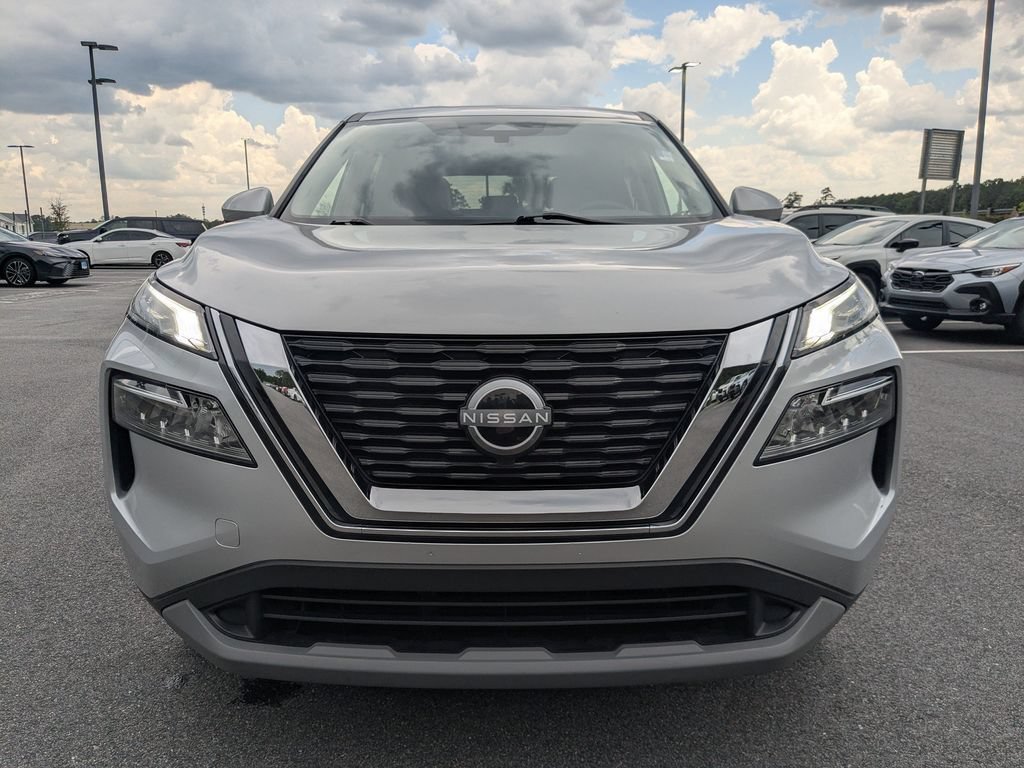 Used 2023 Nissan Rogue SV FWD image 9