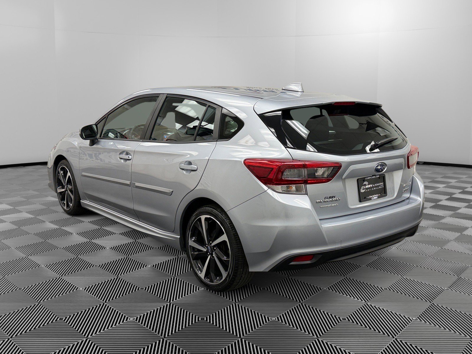 Used 2022 Subaru Impreza 2.0i Sport image 3