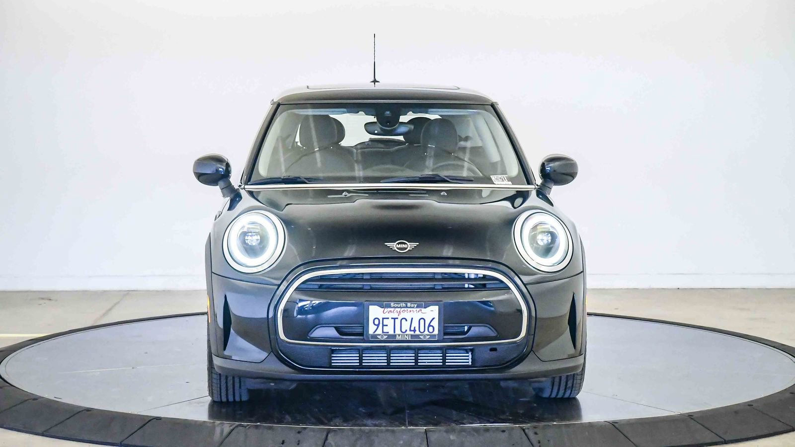 Certified 2023 MINI Cooper 2-Door Hardtop image 7