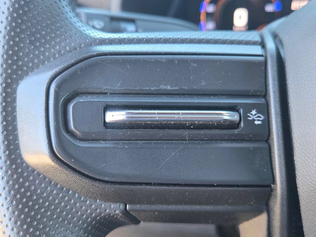 Used 2024 Chevrolet Colorado W/T RWD image 16