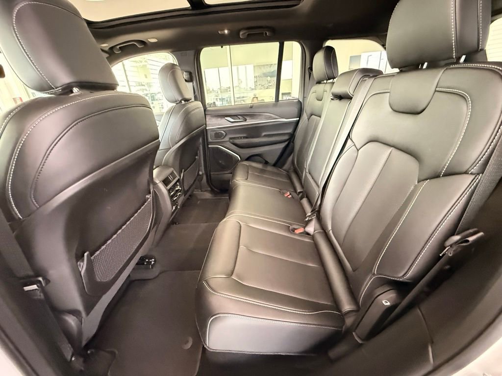 Used 2024 Jeep Grand Cherokee Limited 4xe w/ Luxury Tech Group II image 22