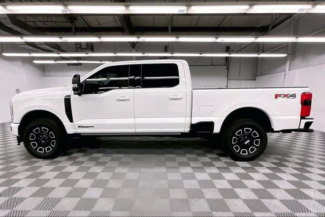 Used 2025 Ford F350 Platinum AWD/4WD image 15