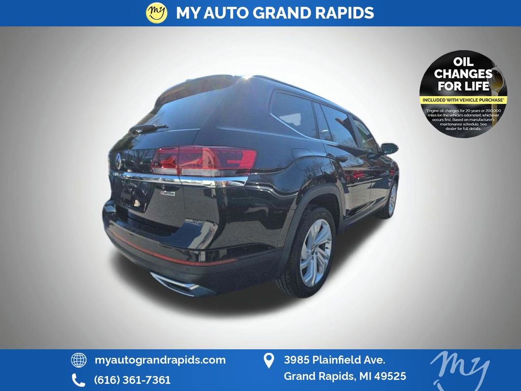 Used 2021 Volkswagen Atlas SE w/ Panoramic Sunroof Package image 2