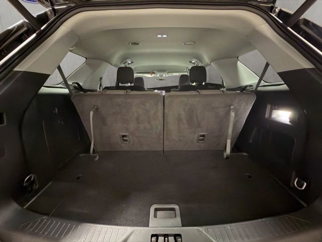 Certified 2023 Ford Explorer XLT w/ Class IV Trailer Tow Package AWD/4WD image 22