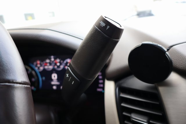 Used 2019 GMC Yukon Denali w/ Denali Ultimate Package image 32