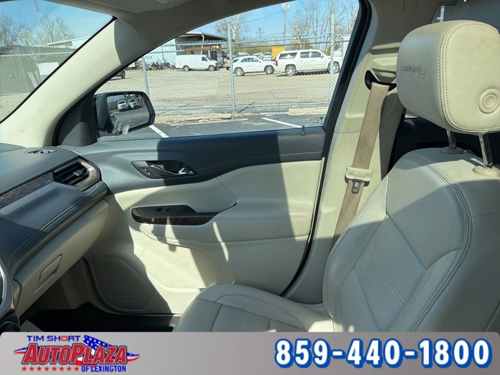 Used 2020 GMC Acadia Denali w/ Trailering Package image 18