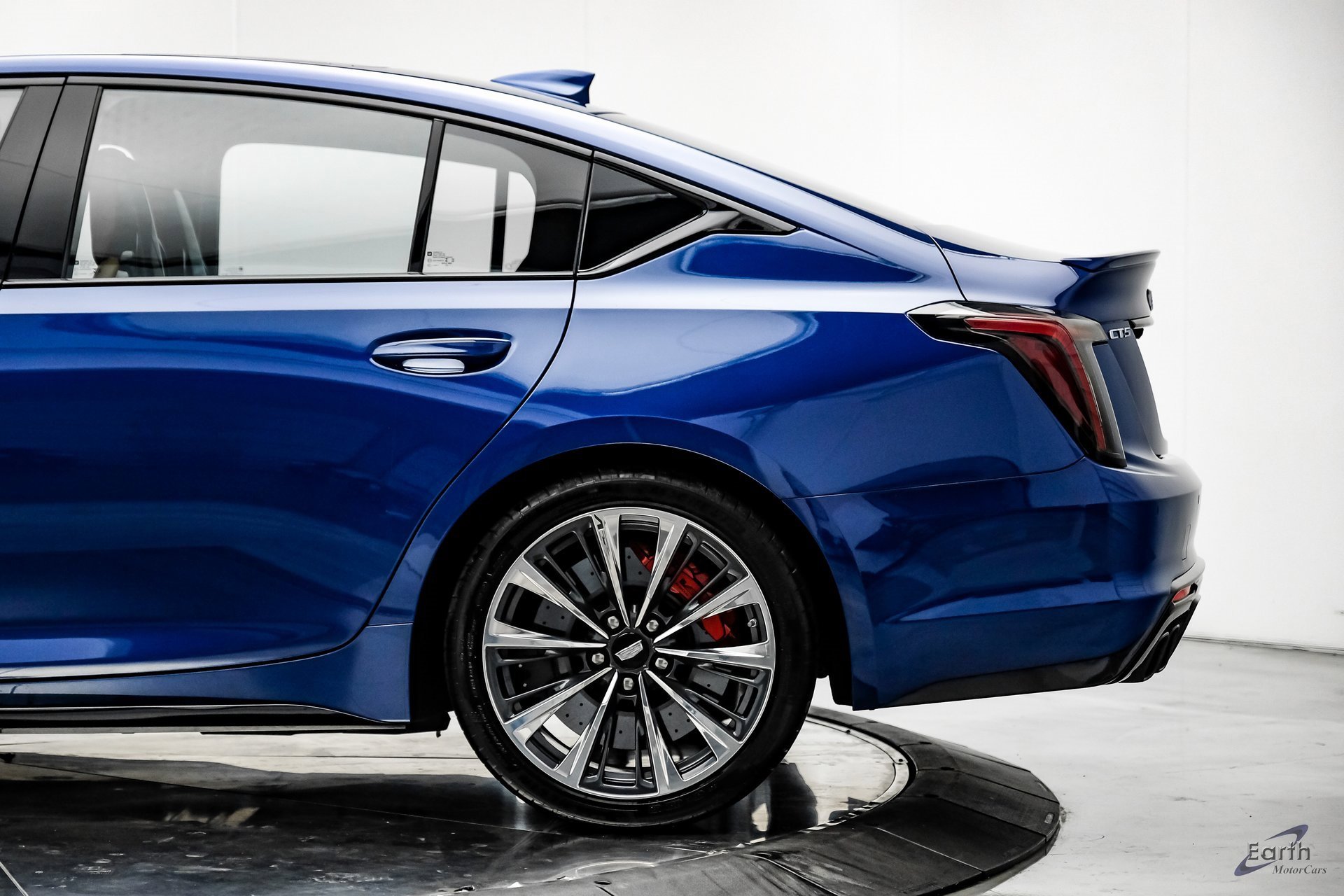 Used 2022 Cadillac CT5 V Blackwing image 7