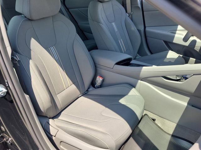 New 2026 Hyundai Elantra Blue image 19