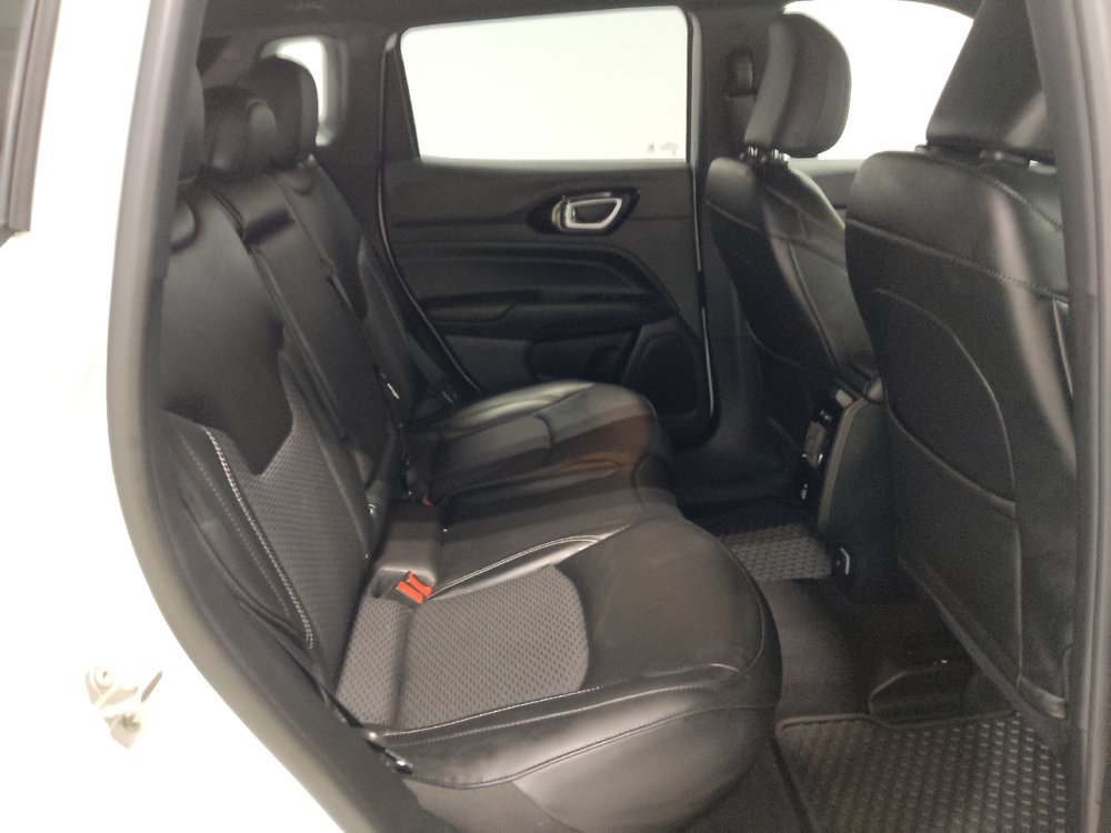 Used 2023 Jeep Compass Latitude w/ Convenience Group AWD/4WD image 19