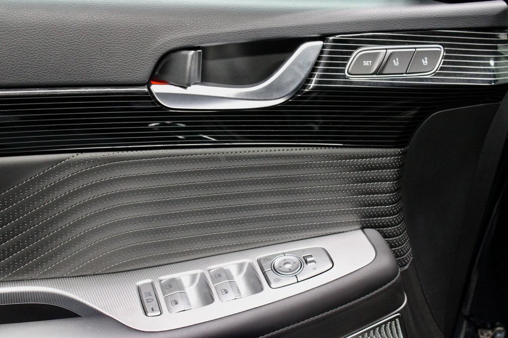 Used 2025 Hyundai Palisade Calligraphy FWD image 24