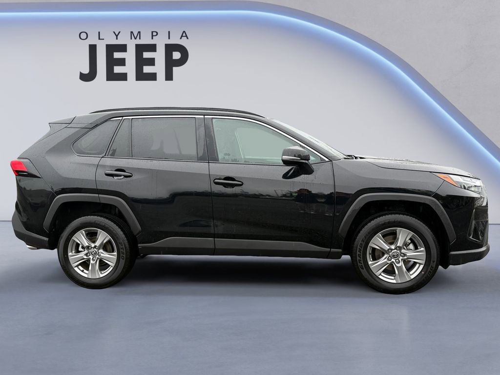 Used 2025 Toyota RAV4 XLE w/ Convenience Package image 6