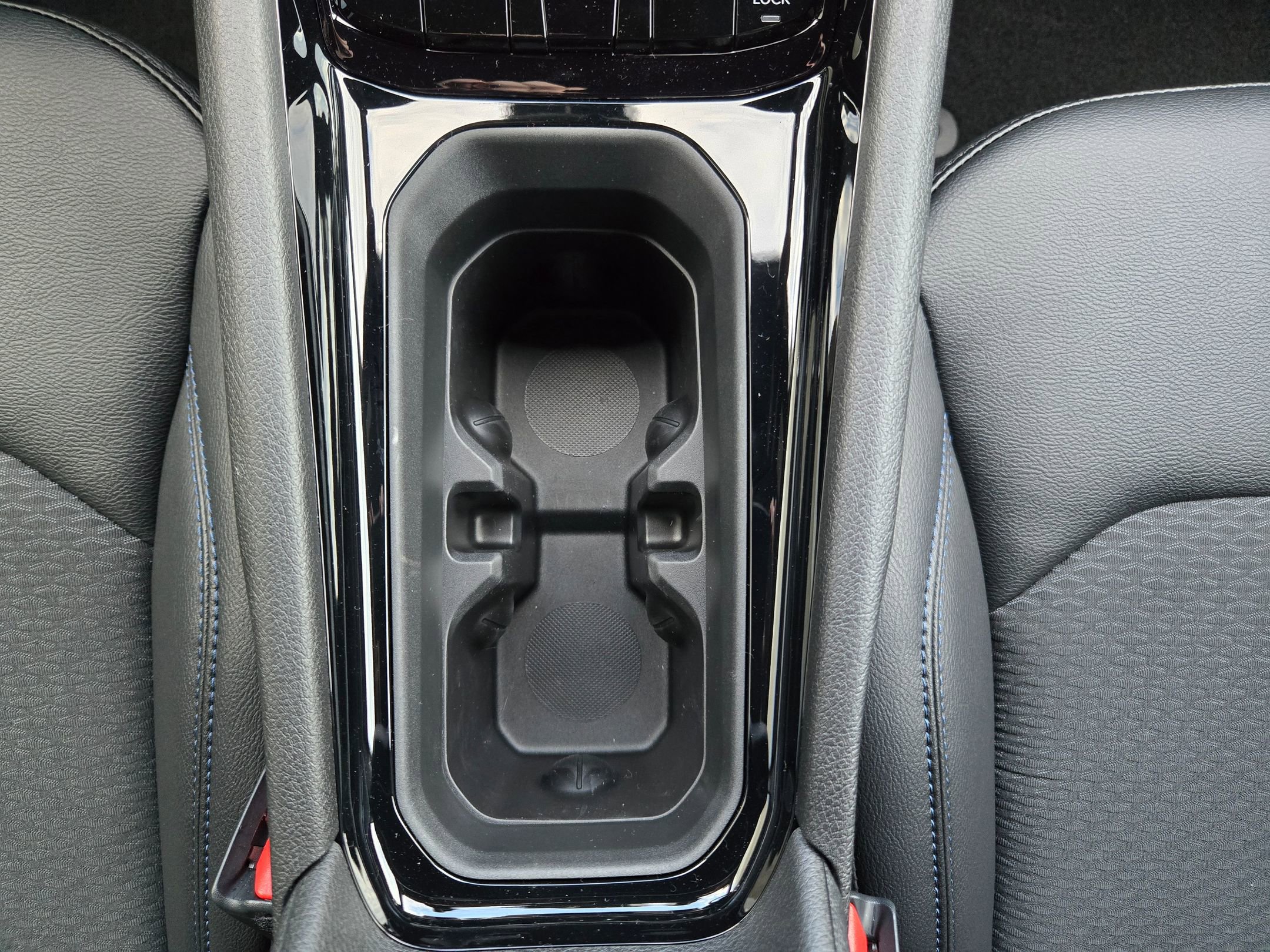 New 2026 Jeep Compass Latitude image 12