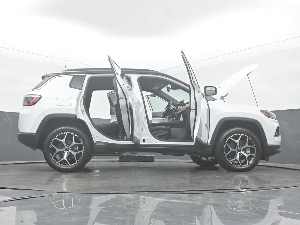 New 2026 Jeep Compass Limited AWD/4WD image 59