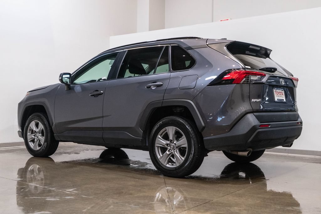 Used 2024 Toyota RAV4 XLE AWD/4WD image 7