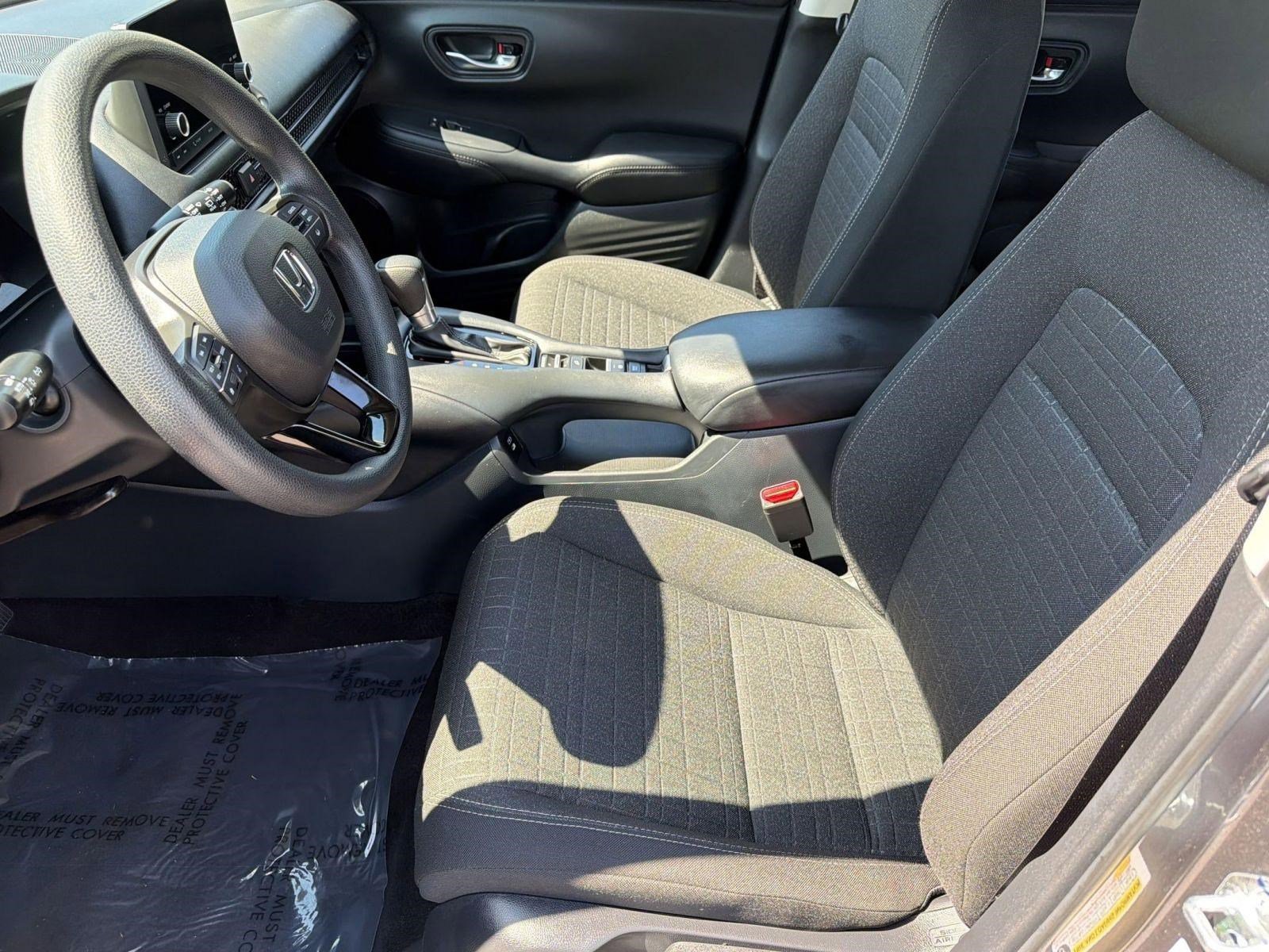 Used 2025 Honda HR-V LX image 5