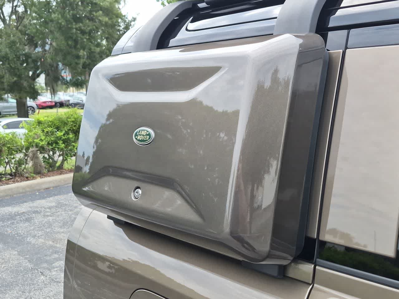 Certified 2023 Land Rover Defender 110 X-Dynamic SE AWD/4WD image 37
