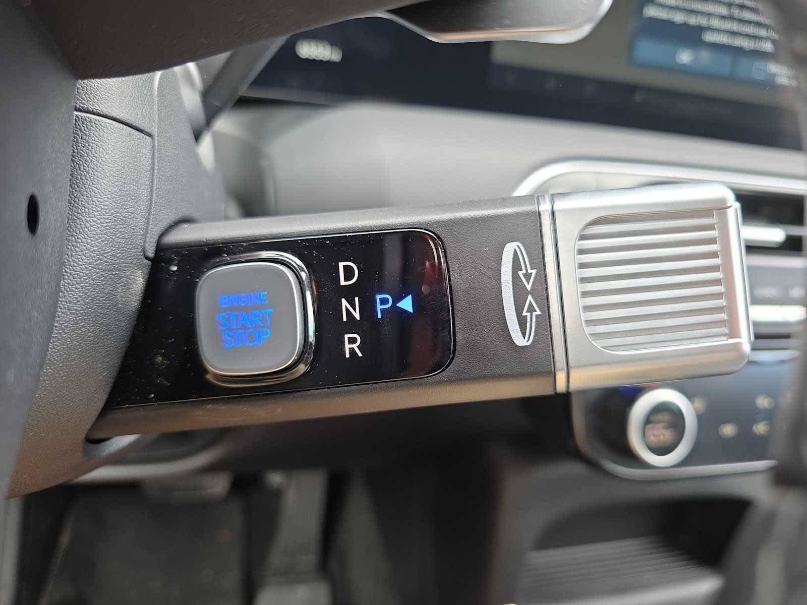 Certified 2026 Hyundai Palisade SEL FWD image 42