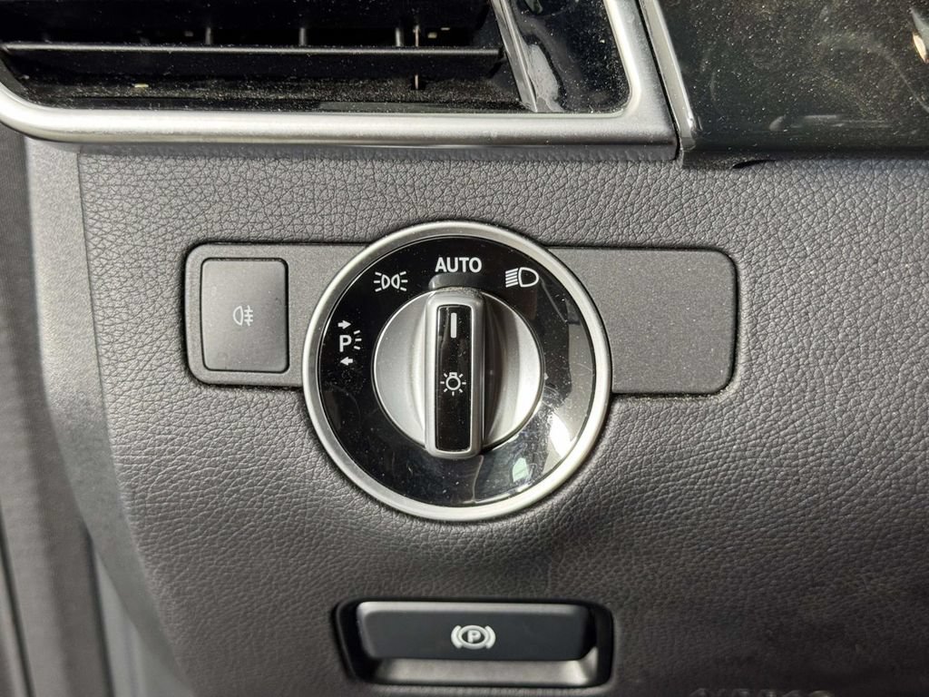 Used 2017 Mercedes-Benz GLS 450 4MATIC image 19