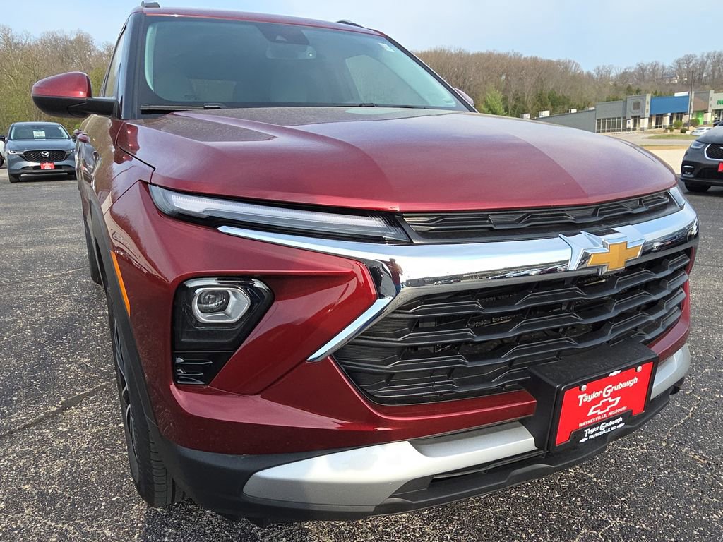 Used 2025 Chevrolet TrailBlazer LT w/ Convenience Package image 11