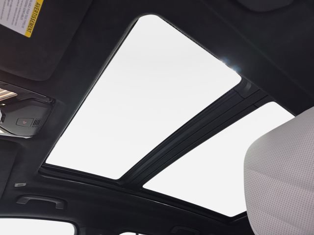 Certified 2025 BMW X5 M60i w/ Executive Package image 27