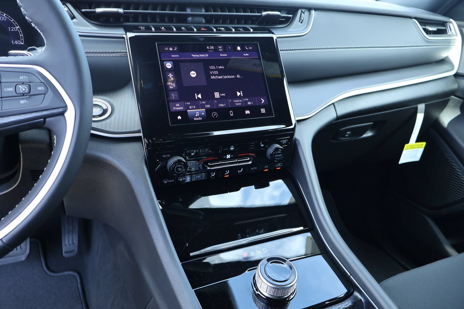 New 2026 Jeep Grand Cherokee L 4WD image 5