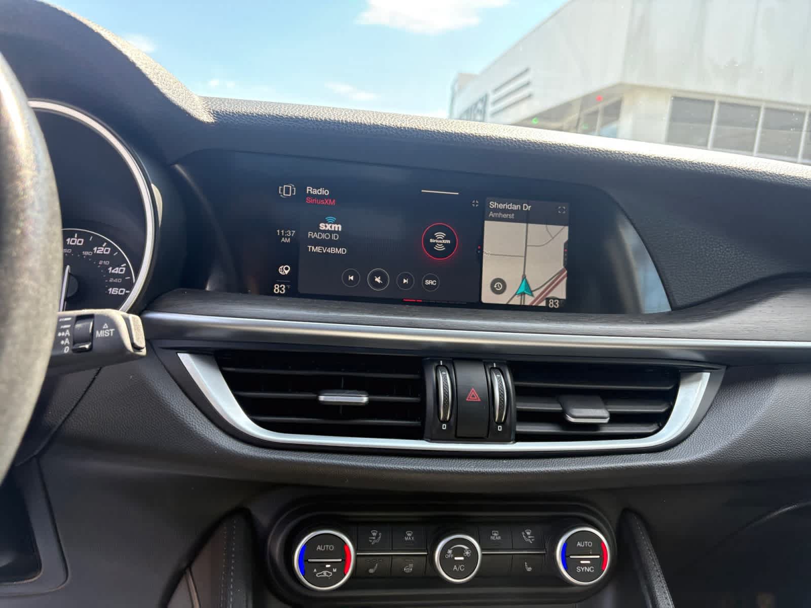 Used 2022 Alfa Romeo Stelvio Ti AWD/4WD image 19