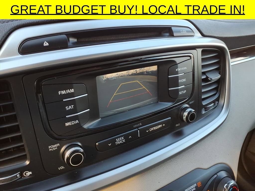 Used 2016 Kia Sorento LX w/ LX Convenience Package image 10