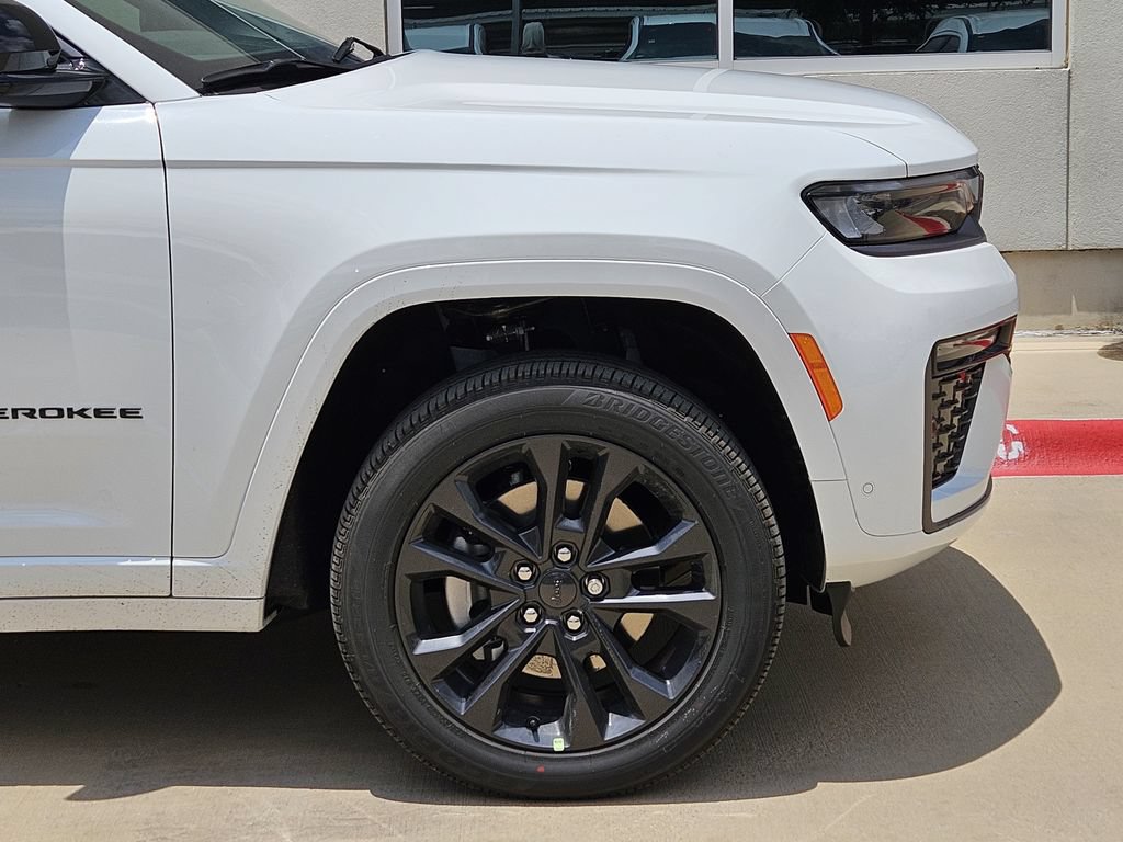 New 2026 Jeep Grand Cherokee L Limited AWD/4WD image 6