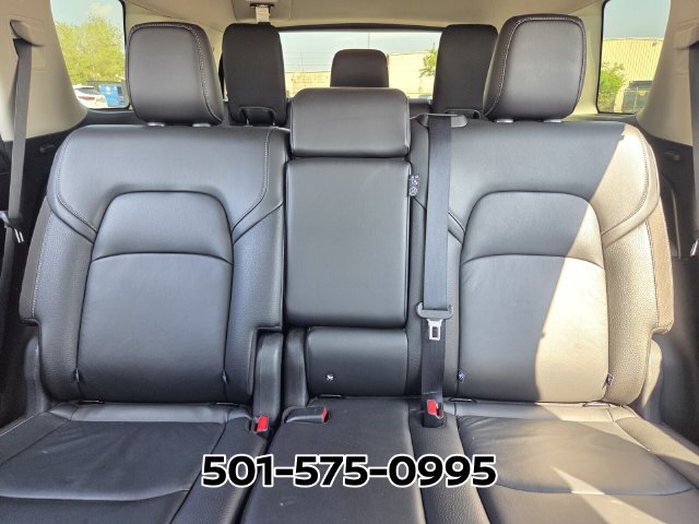 Used 2025 Nissan Pathfinder SL AWD/4WD image 11