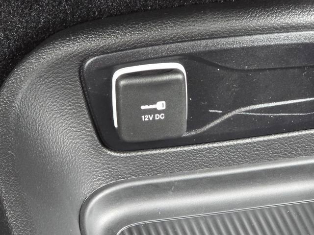 New 2027 Chrysler Pacifica Select FWD image 13