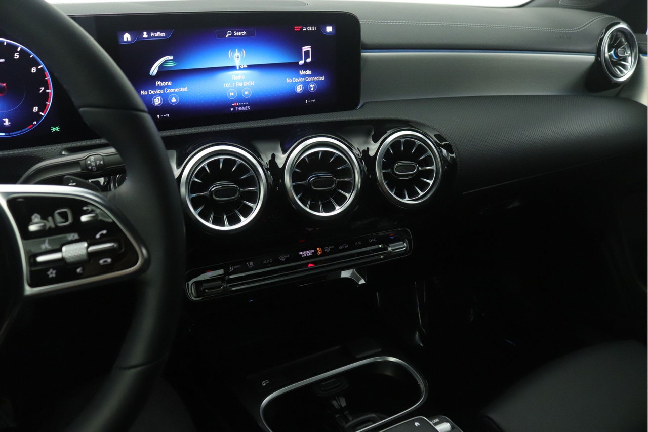 Certified 2023 Mercedes-Benz CLA 250 image 9