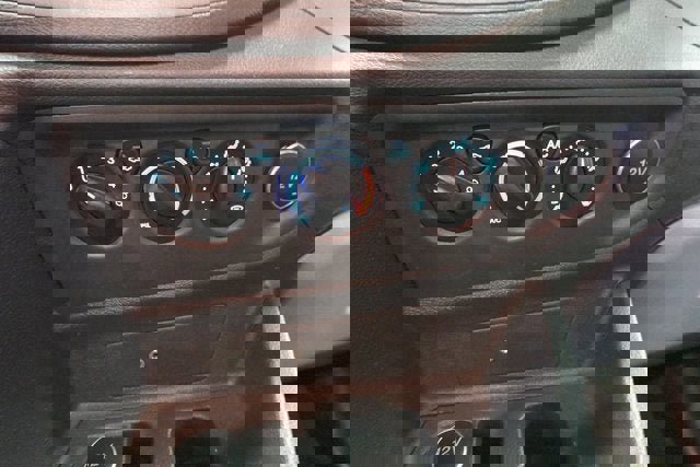 Used 2018 Ford Transit 350 148 Low Roof image 19