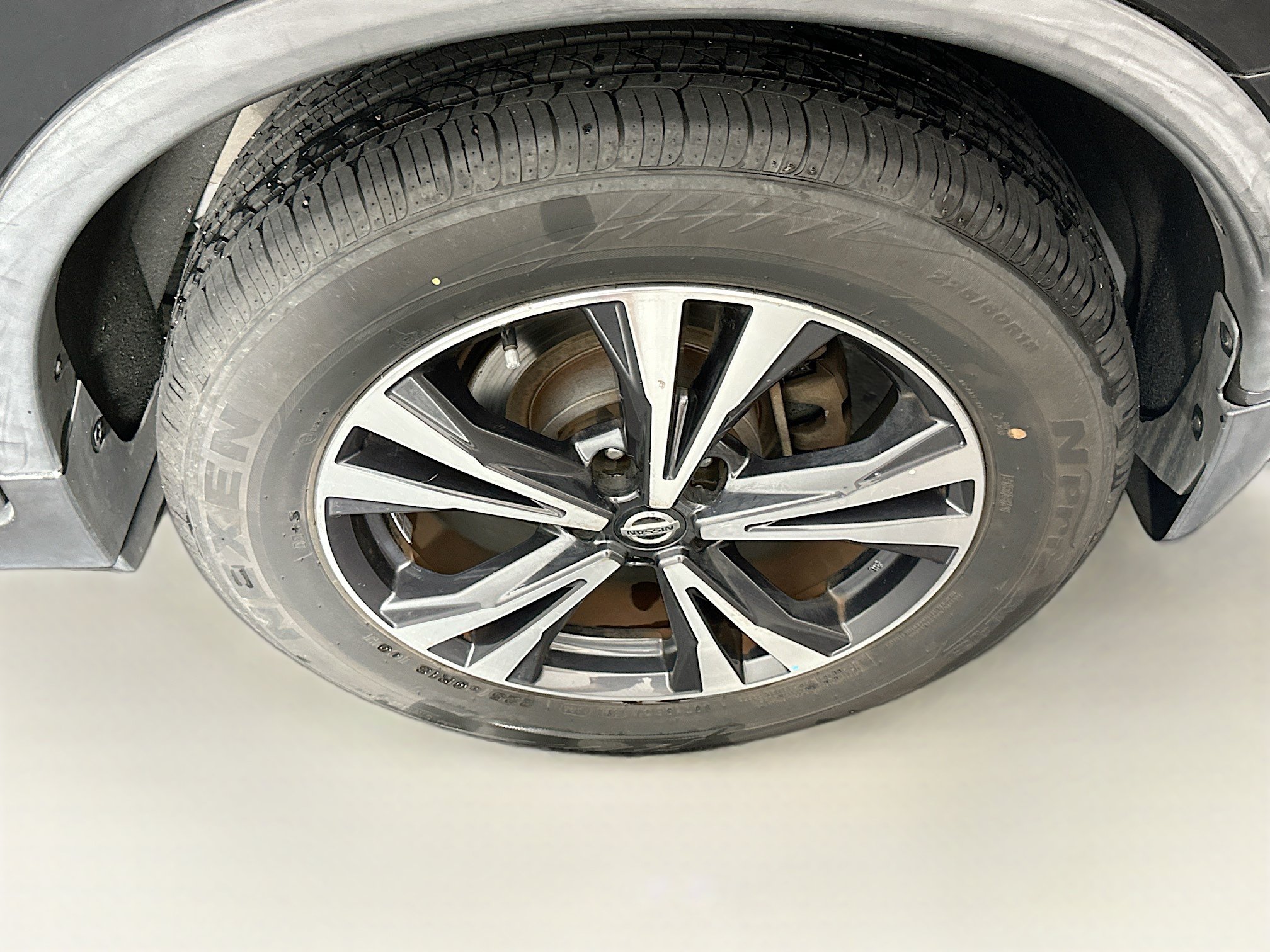 Used 2018 Nissan Rogue SL FWD image 11