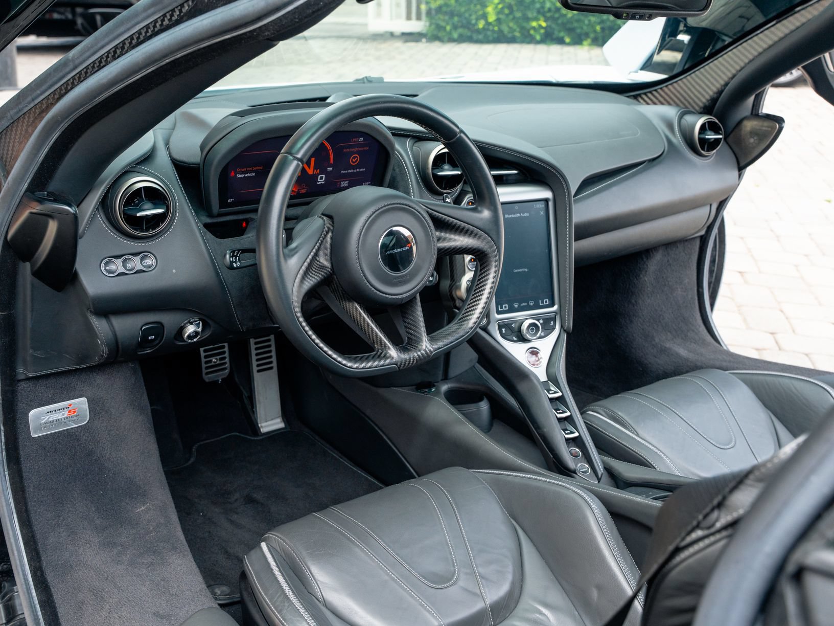 Used 2018 McLaren 720S Luxury RWD image 8