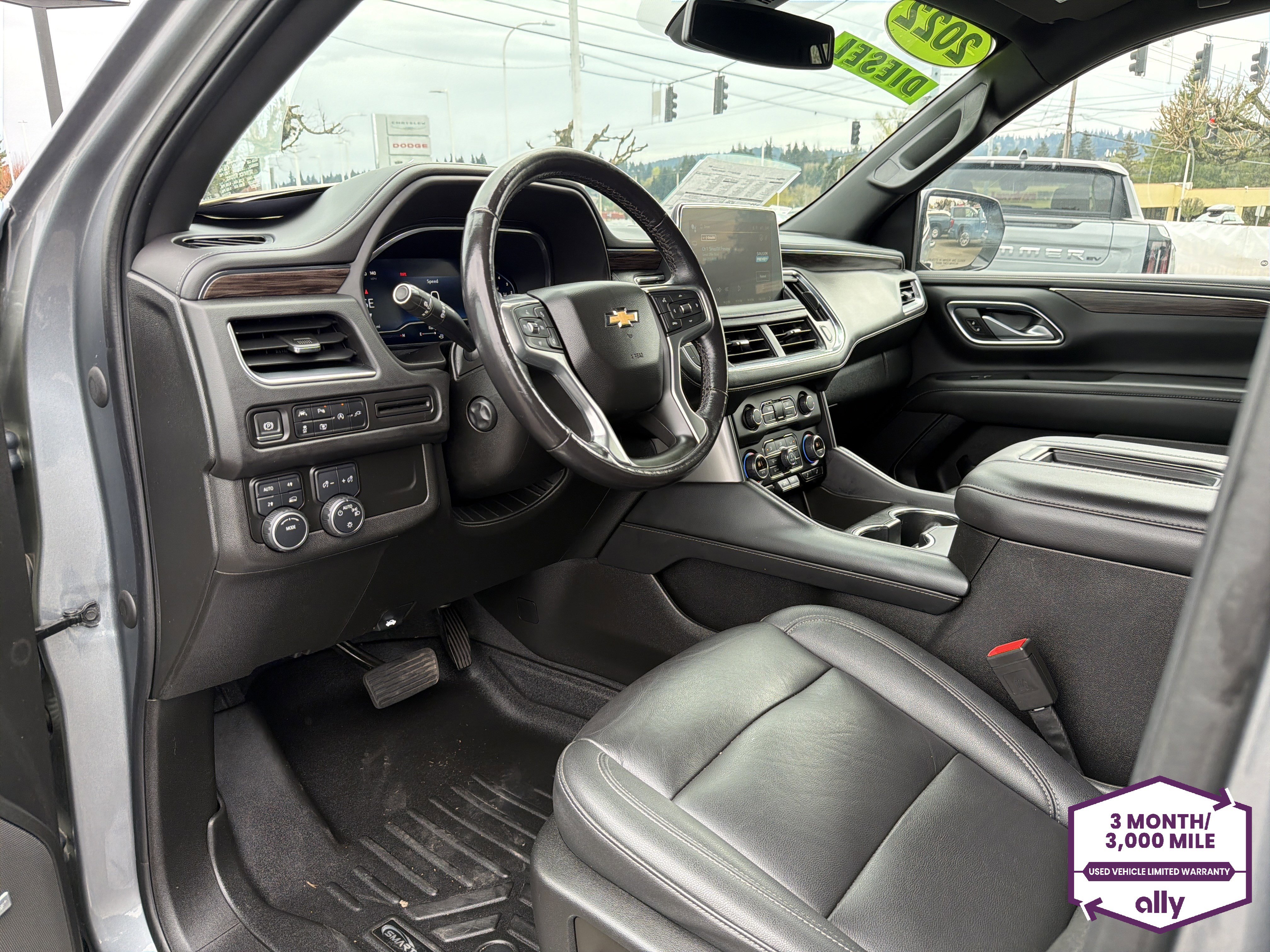 Used 2022 Chevrolet Tahoe LT w/ Luxury Package image 9