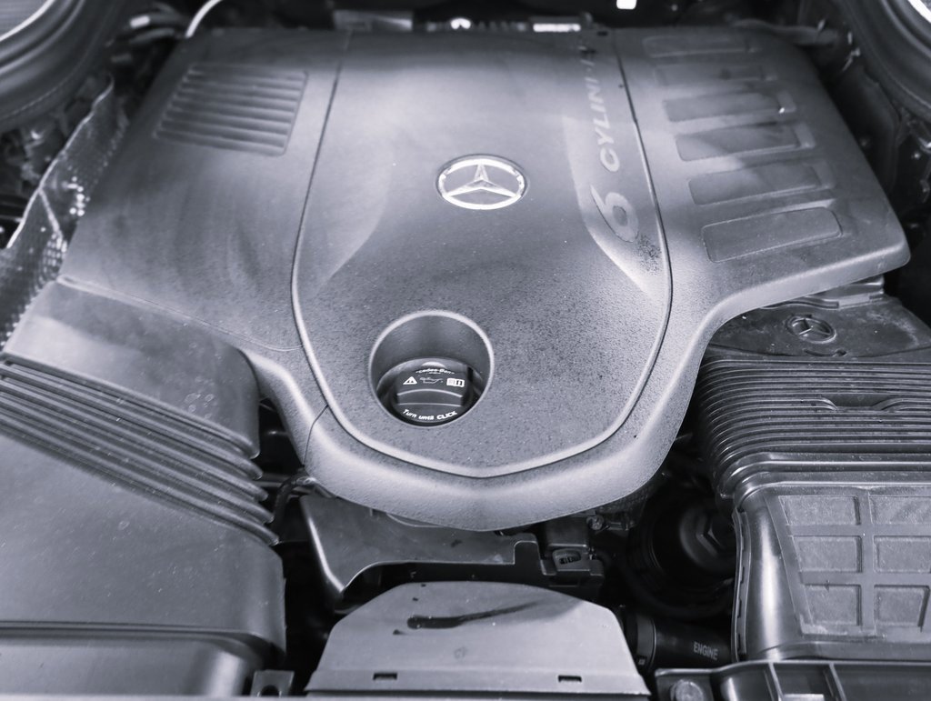 Used 2025 Mercedes-Benz GLS 450 4MATIC image 74