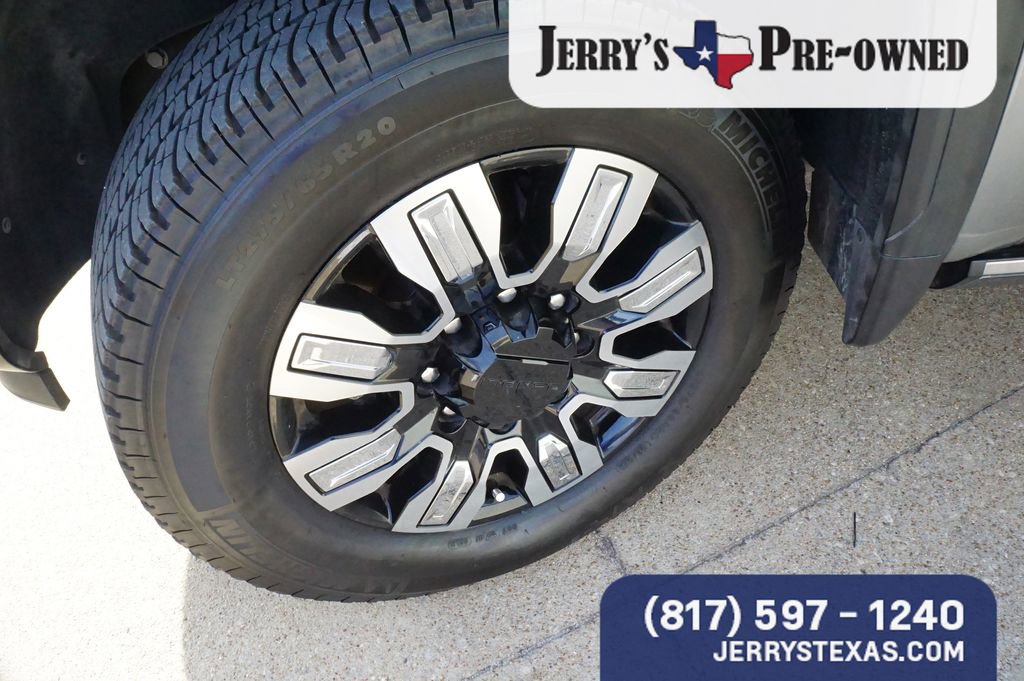 Used 2024 GMC Sierra 2500 Denali w/ Denali Reserve Package image 9