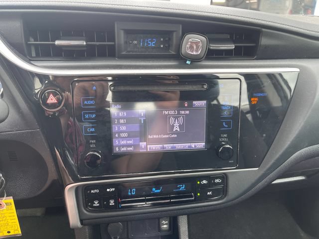 Used 2019 Toyota Corolla LE FWD image 18