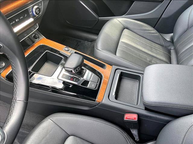 Used 2022 Audi Q5 2.0T Premium Plus w/ Premium Plus Package AWD/4WD image 15