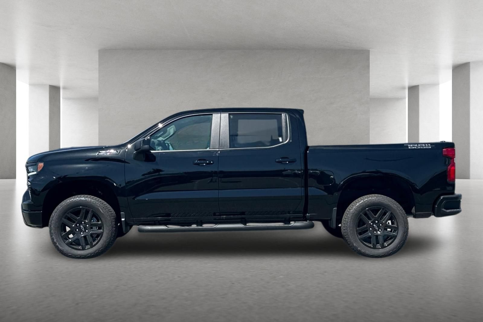 New 2026 Chevrolet Silverado 1500 LT Trail Boss w/ Dark Appearance Package AWD/4WD image 7