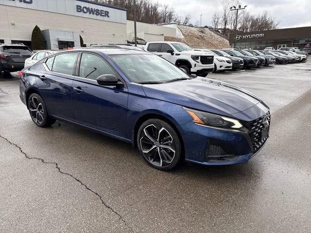 Certified 2024 Nissan Altima 2.5 SR image 7