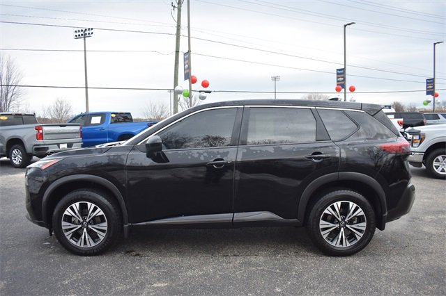 Used 2023 Nissan Rogue SV image 6