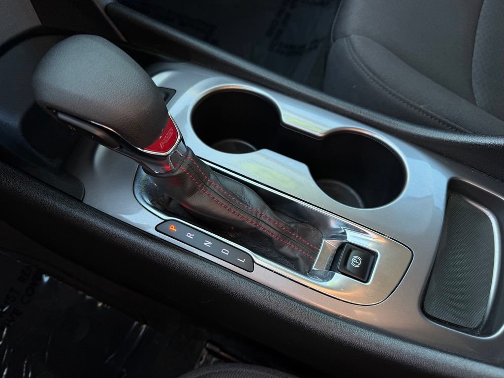 Used 2025 Chevrolet Malibu RS FWD image 26
