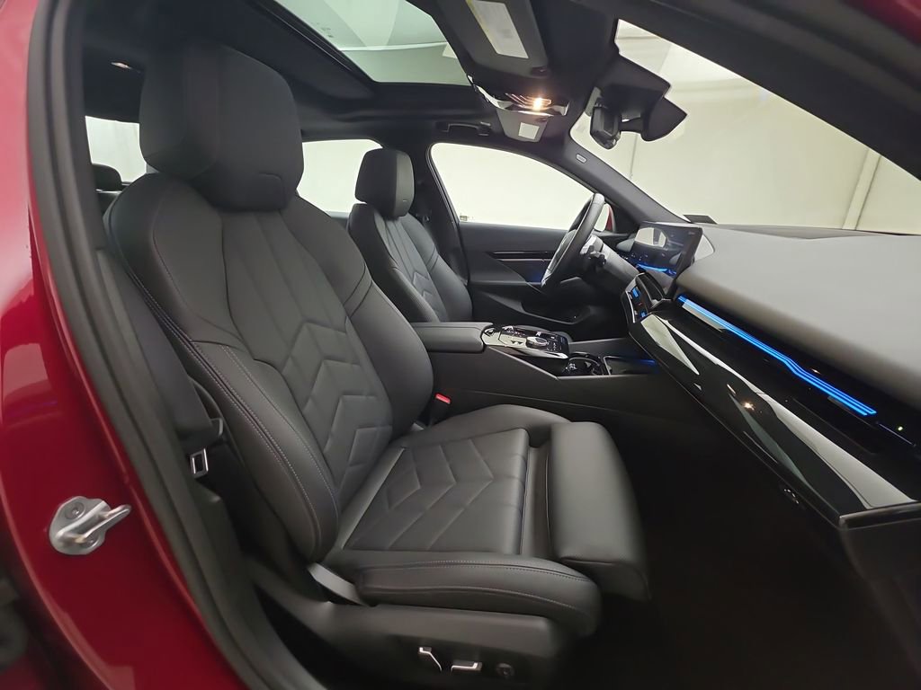 Certified 2024 BMW 530i xDrive w/ M Sport Package image 31