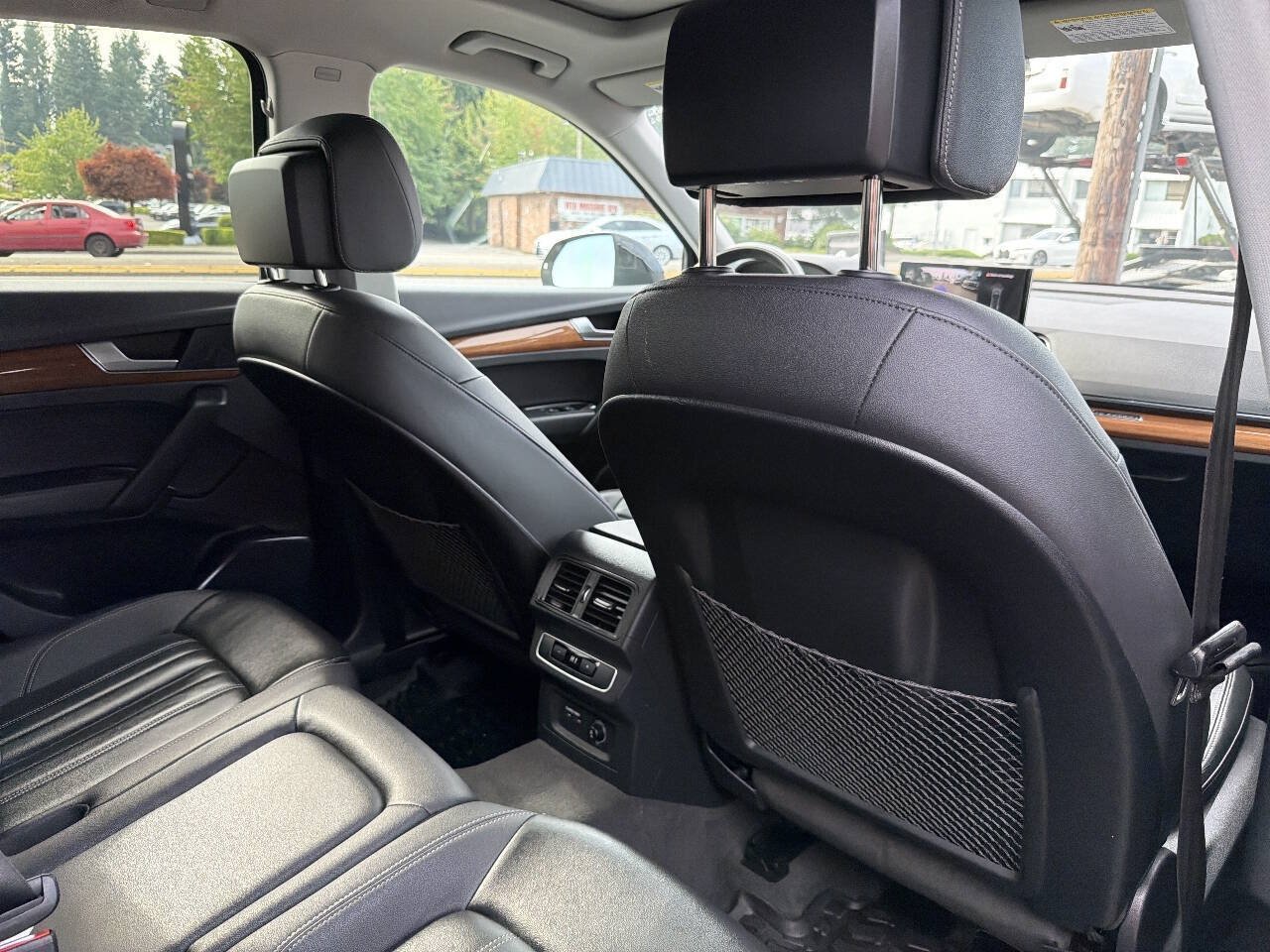 Used 2023 Audi Q5 2.0T Premium w/ Convenience Package AWD/4WD image 23